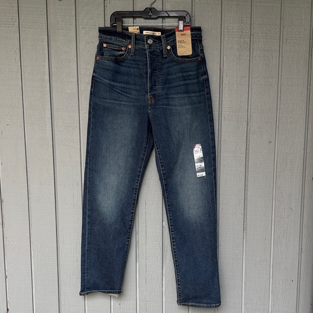 Levi's Women's Straight Leg Jeans in Dark Blue Wash